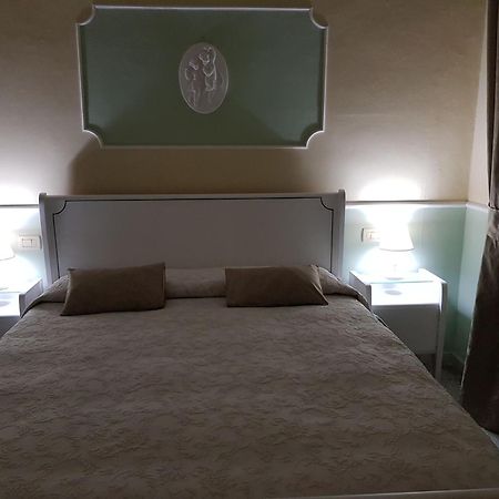 Ca Del Vescovo Bed & Breakfast Imperia Exterior photo