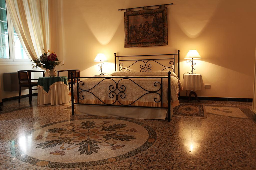 Ca Del Vescovo Bed & Breakfast Imperia Room photo